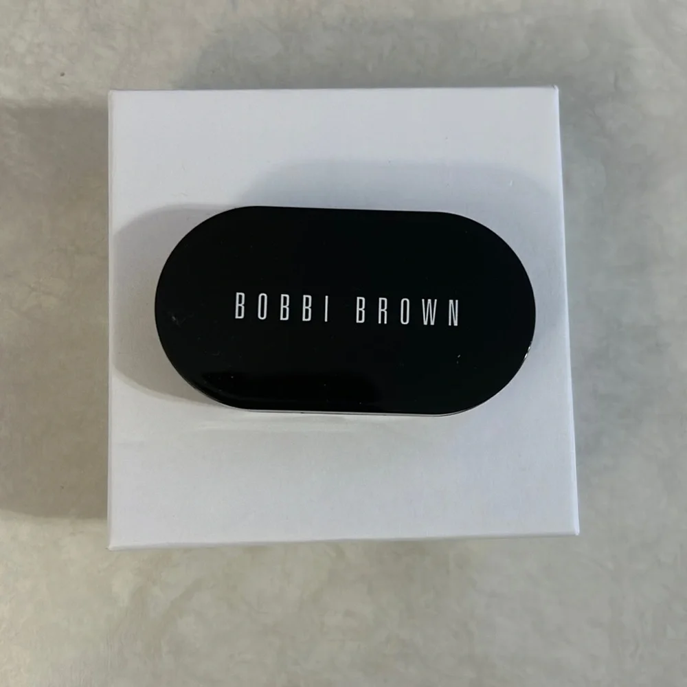 Bobbi Brown creamy concealer shear finish press powder
